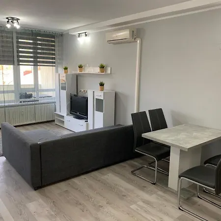 דירה Belo Apartman *